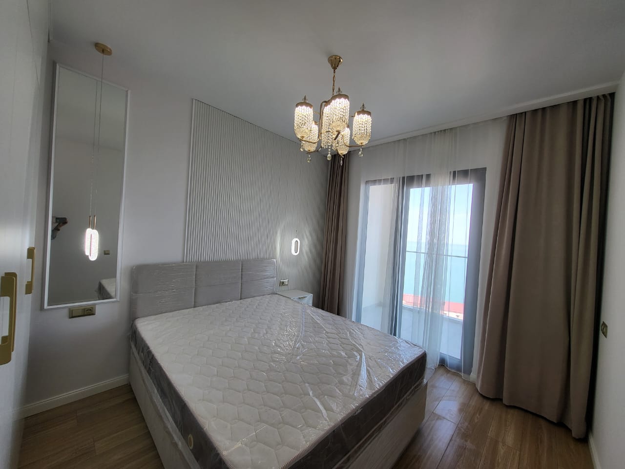 Продается Квартира с отдельной спальней Next White